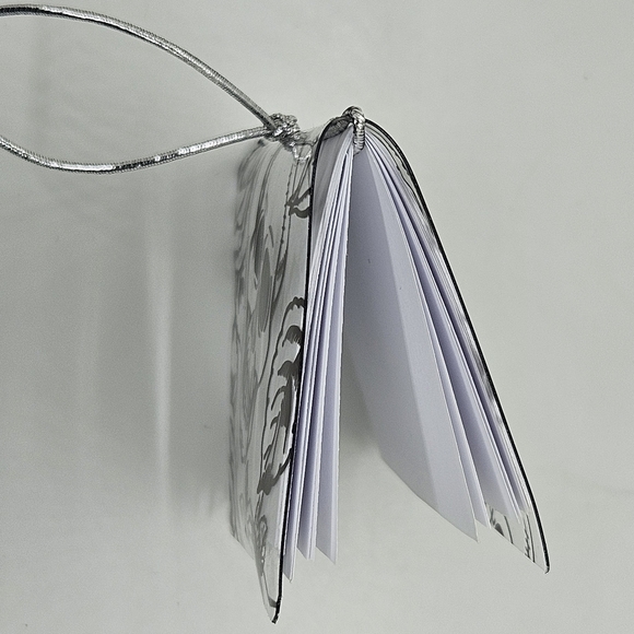 Micro Tiny Notebooks Set - Picture 3 of 4